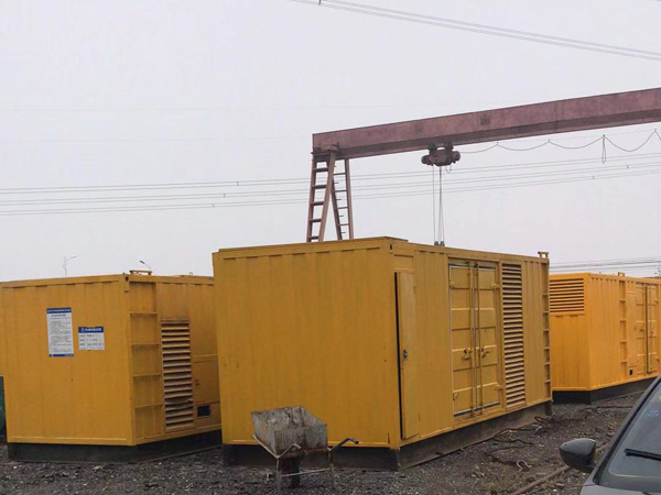 西昌100kw柴油发电机组每小时油耗？