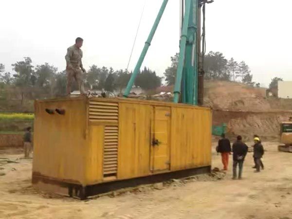 西昌如何判断水冷式机油散热器密封件是否需要更换？