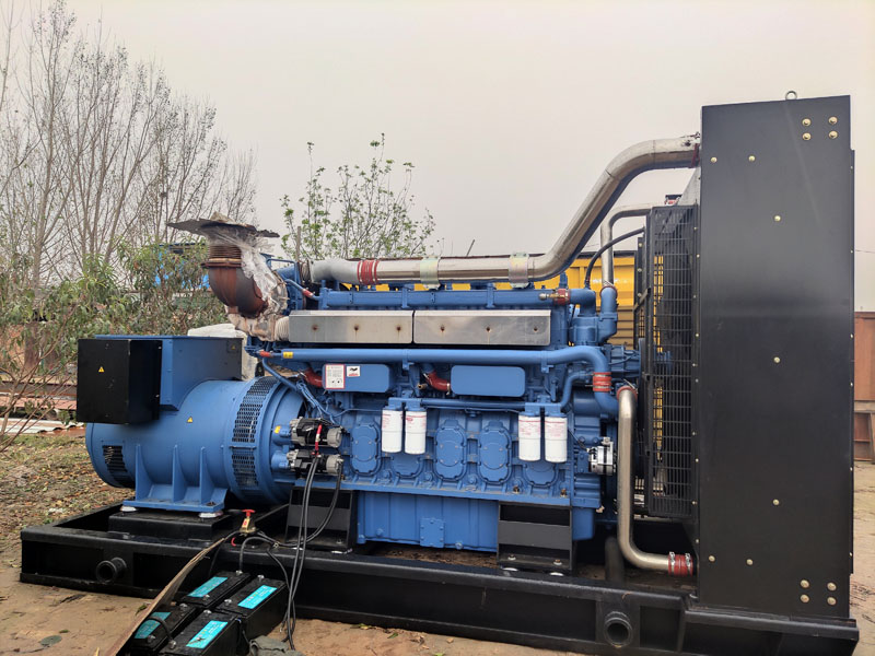 西昌柴油发电机组更换机油时，应遵循哪些步骤？